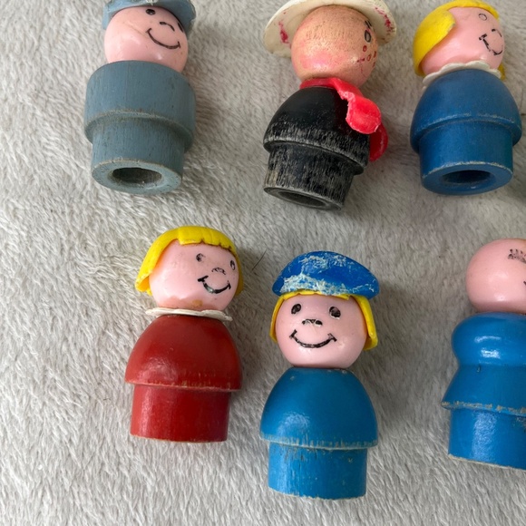 Vintage Fisher Price Little People Figure Lot of 9 Wooden 1960/70s fire fighter - Picture 2 of 16